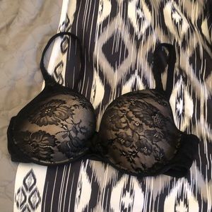 NWOT VS 38D Body By Victoria Push Up